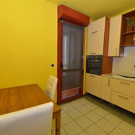 Divinalbalanga - Interno 8 Alba (Piedmont)