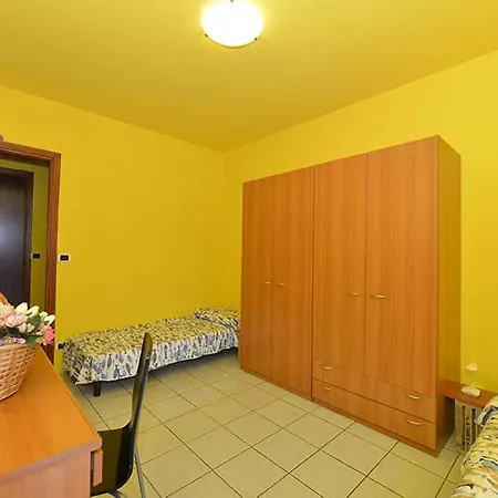 Divinalbalanga - Interno 8 Alba (Piedmont)